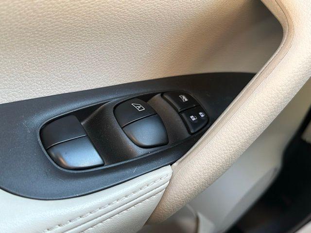 used 2019 Nissan Rogue Sport car, priced at $17,290