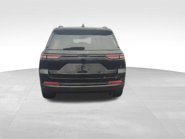 used 2023 Jeep Grand Cherokee car, priced at $33,190