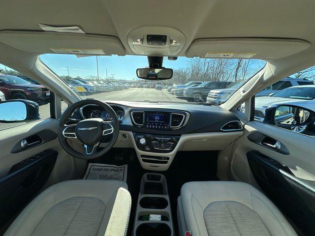 used 2017 Chrysler Pacifica Hybrid car, priced at $17,992