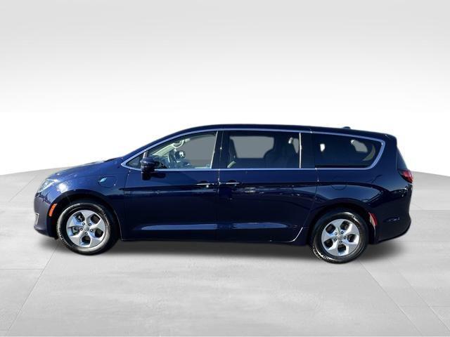 used 2017 Chrysler Pacifica Hybrid car, priced at $17,992