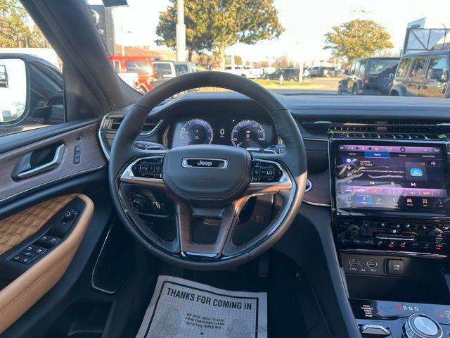 new 2025 Jeep Grand Cherokee L car, priced at $60,082