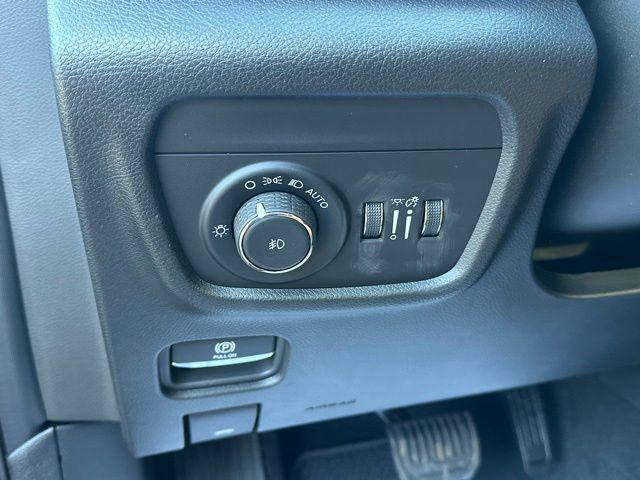 new 2025 Jeep Grand Cherokee L car, priced at $60,082