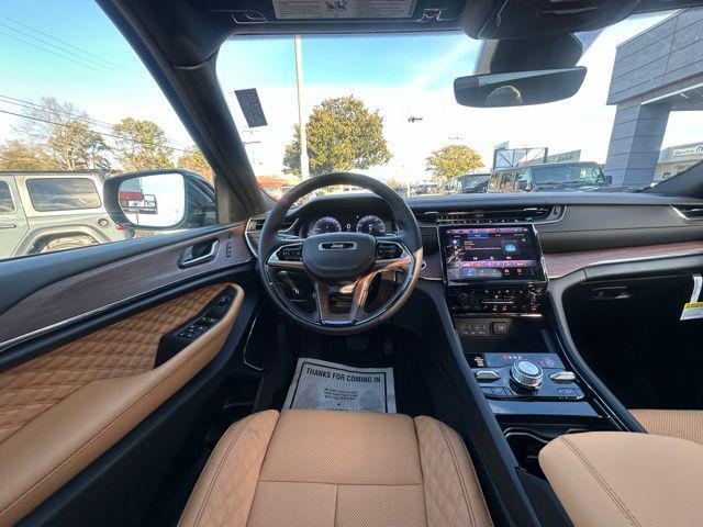 new 2025 Jeep Grand Cherokee L car, priced at $60,082