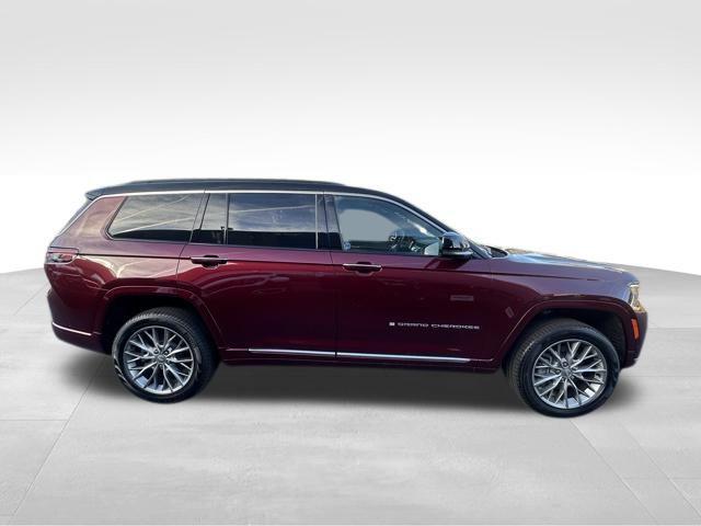 new 2025 Jeep Grand Cherokee L car, priced at $60,082