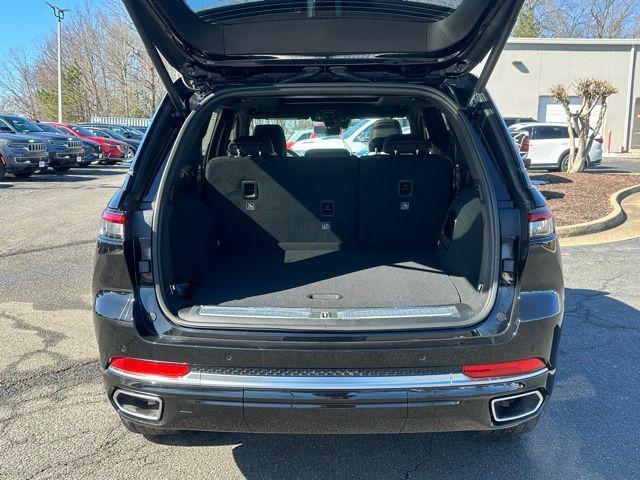 new 2025 Jeep Grand Cherokee car, priced at $62,097