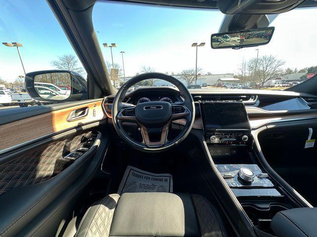 new 2025 Jeep Grand Cherokee car, priced at $62,097