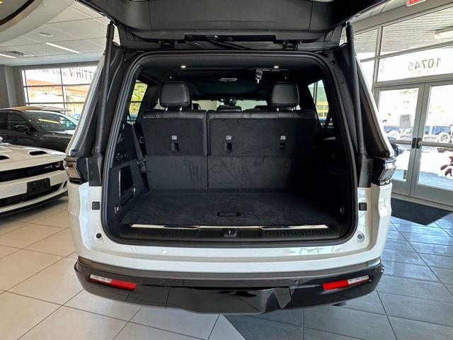 new 2026 Jeep Grand Wagoneer car, priced at $96,210