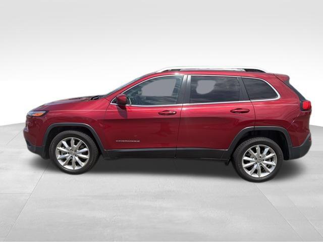 used 2015 Jeep Cherokee car, priced at $11,789