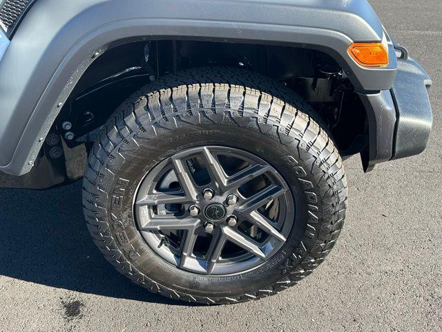 new 2026 Jeep Wrangler car, priced at $46,957