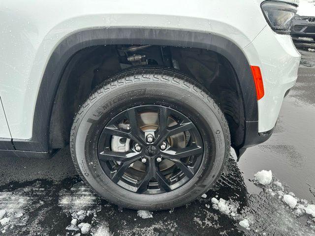 used 2024 Jeep Grand Cherokee L car, priced at $32,490