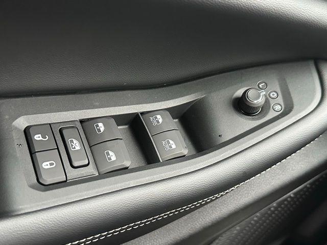 new 2025 Jeep Grand Cherokee car, priced at $46,669