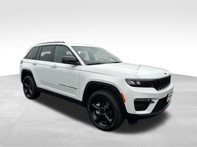 new 2025 Jeep Grand Cherokee car, priced at $46,669