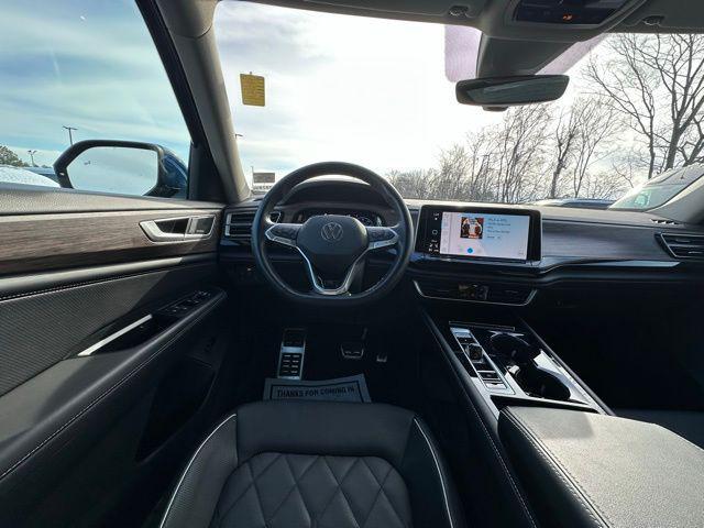used 2025 Volkswagen Atlas car, priced at $40,490