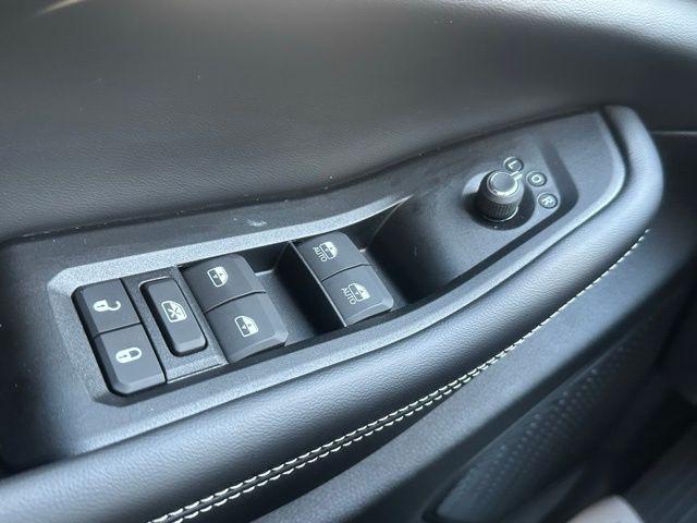 new 2025 Jeep Grand Cherokee car, priced at $49,094