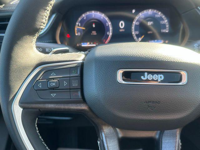 new 2025 Jeep Grand Cherokee car, priced at $49,094