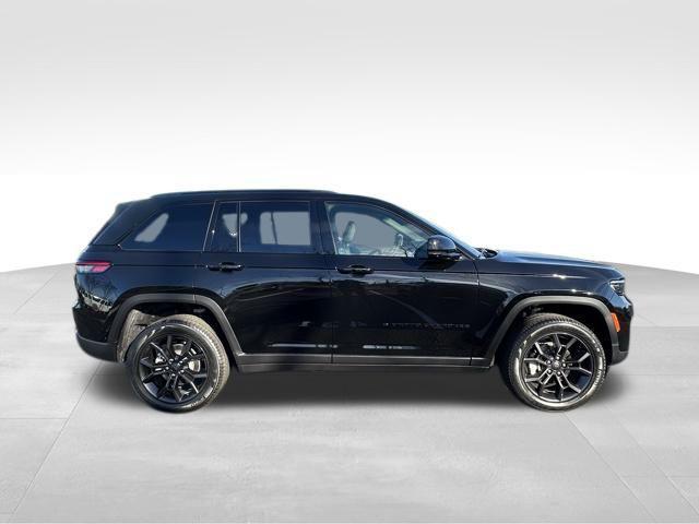 new 2025 Jeep Grand Cherokee car, priced at $49,094
