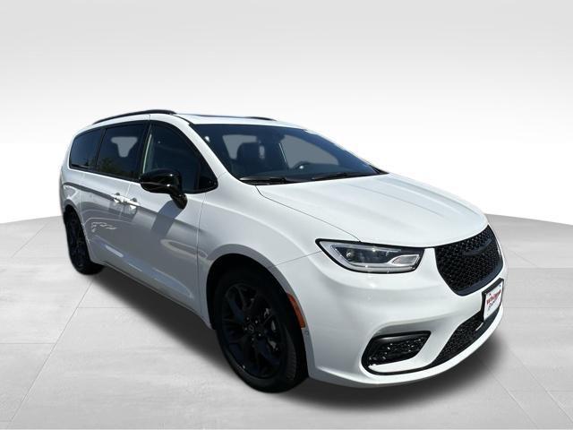 new 2026 Chrysler Pacifica car, priced at $50,112