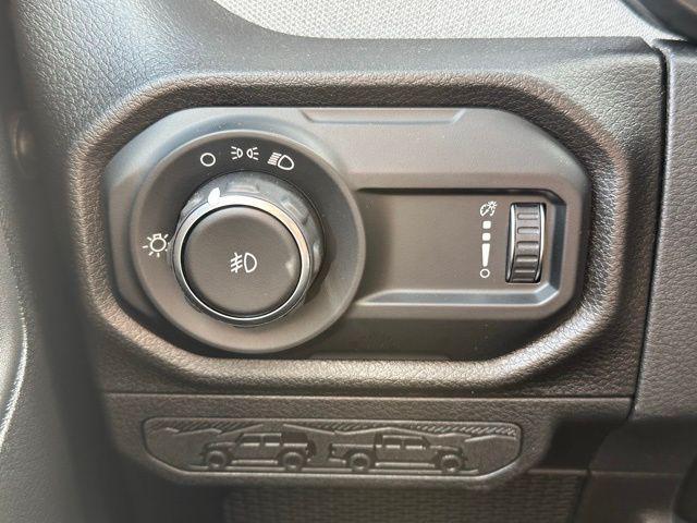 new 2025 Jeep Wrangler car, priced at $38,720