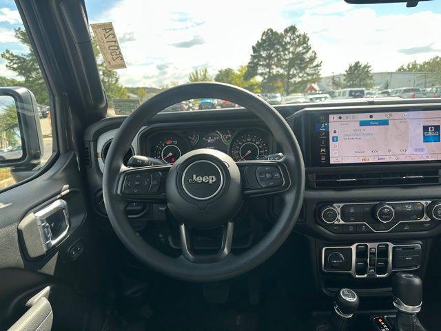 new 2025 Jeep Wrangler car, priced at $38,720