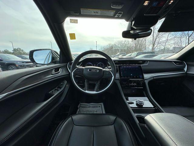 used 2024 Jeep Grand Cherokee car, priced at $33,790