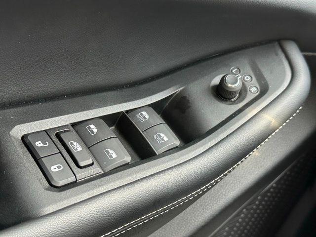 used 2024 Jeep Grand Cherokee car, priced at $33,790