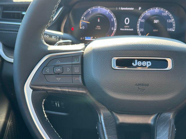 new 2025 Jeep Grand Cherokee car, priced at $48,104