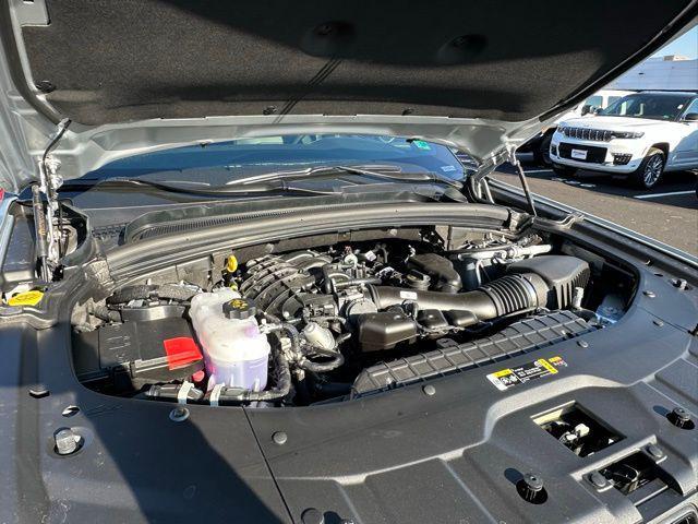 new 2025 Jeep Grand Cherokee car, priced at $48,104