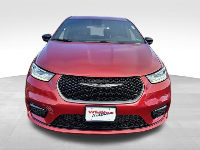 new 2026 Chrysler Pacifica car, priced at $43,619