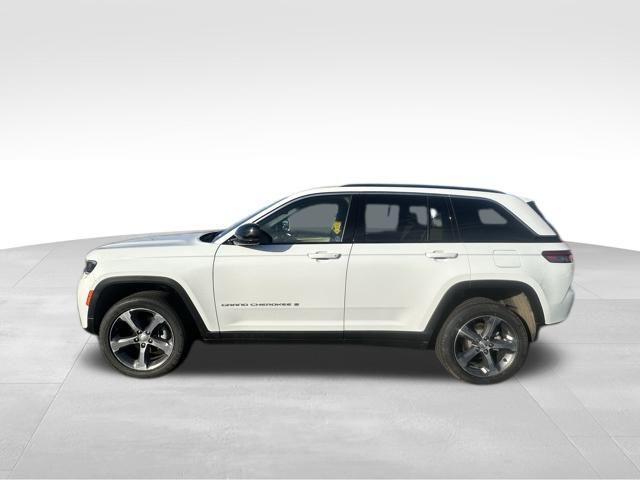 new 2026 Jeep Grand Cherokee car, priced at $48,823