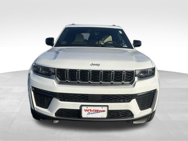 new 2026 Jeep Grand Cherokee car, priced at $48,823
