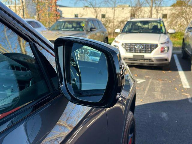 new 2025 Jeep Grand Cherokee car, priced at $46,705