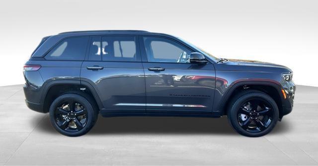 new 2025 Jeep Grand Cherokee car, priced at $46,705