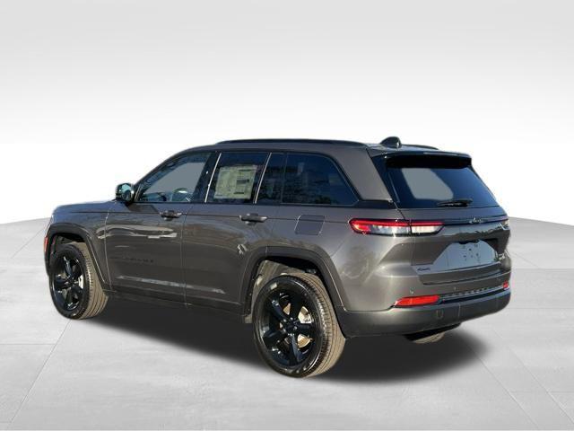 new 2025 Jeep Grand Cherokee car, priced at $46,705