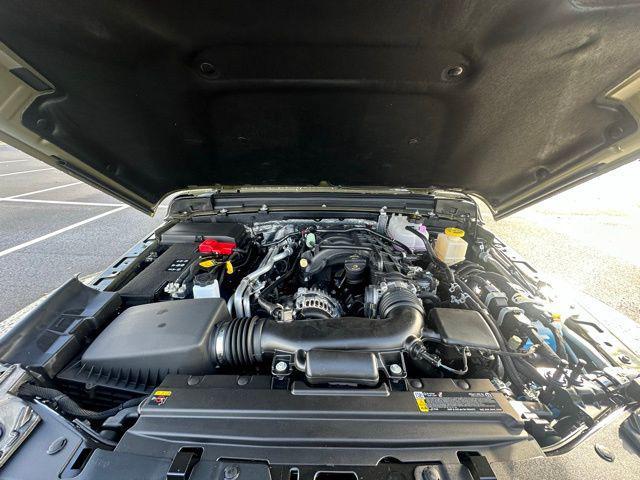 new 2025 Jeep Gladiator car, priced at $44,628