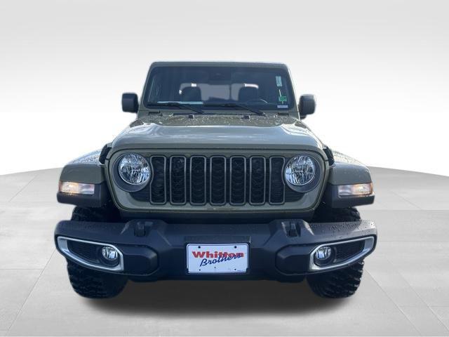 new 2025 Jeep Gladiator car, priced at $44,628
