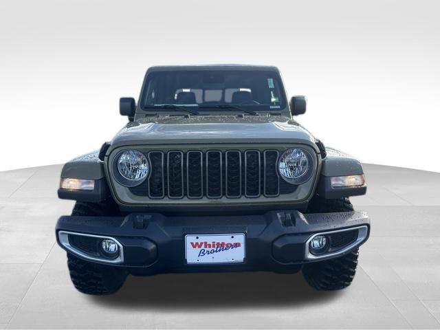 new 2025 Jeep Gladiator car, priced at $44,628