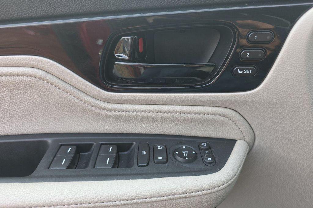 used 2025 Honda Odyssey car, priced at $36,998