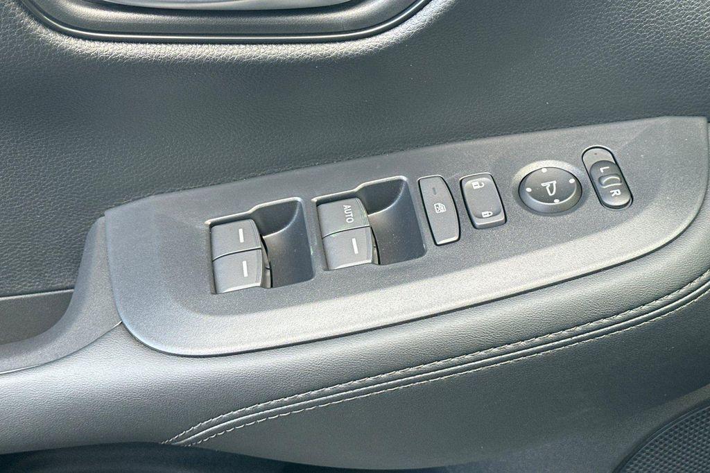 new 2027 Honda HR-V car, priced at $30,005