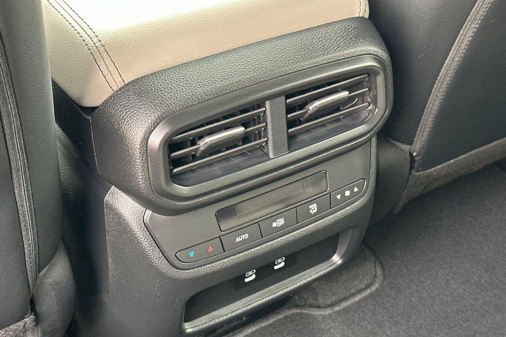 new 2026 Honda Pilot car, priced at $50,190