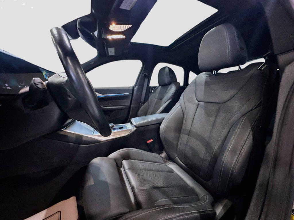 BMW i4 view 22