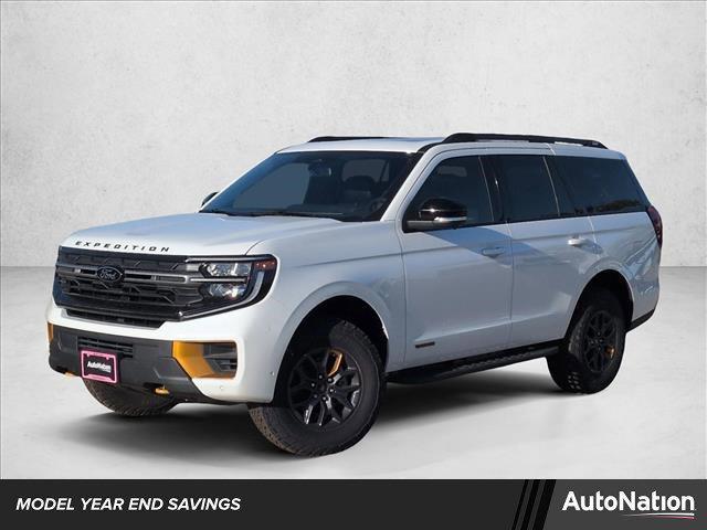 new 2025 Ford Expedition car, priced at $81,176