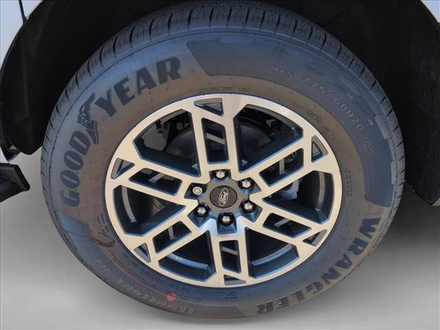 new 2025 Ford Expedition Max car, priced at $67,695