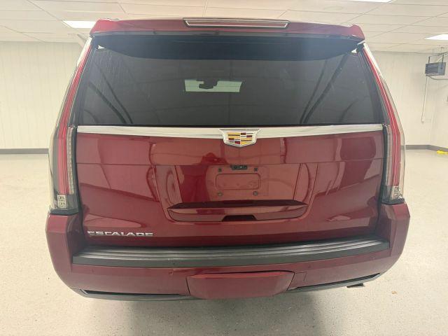 used 2019 Cadillac Escalade car, priced at $27,995