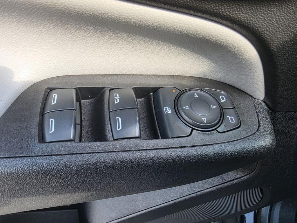 used 2021 Chevrolet Equinox car, priced at $16,995