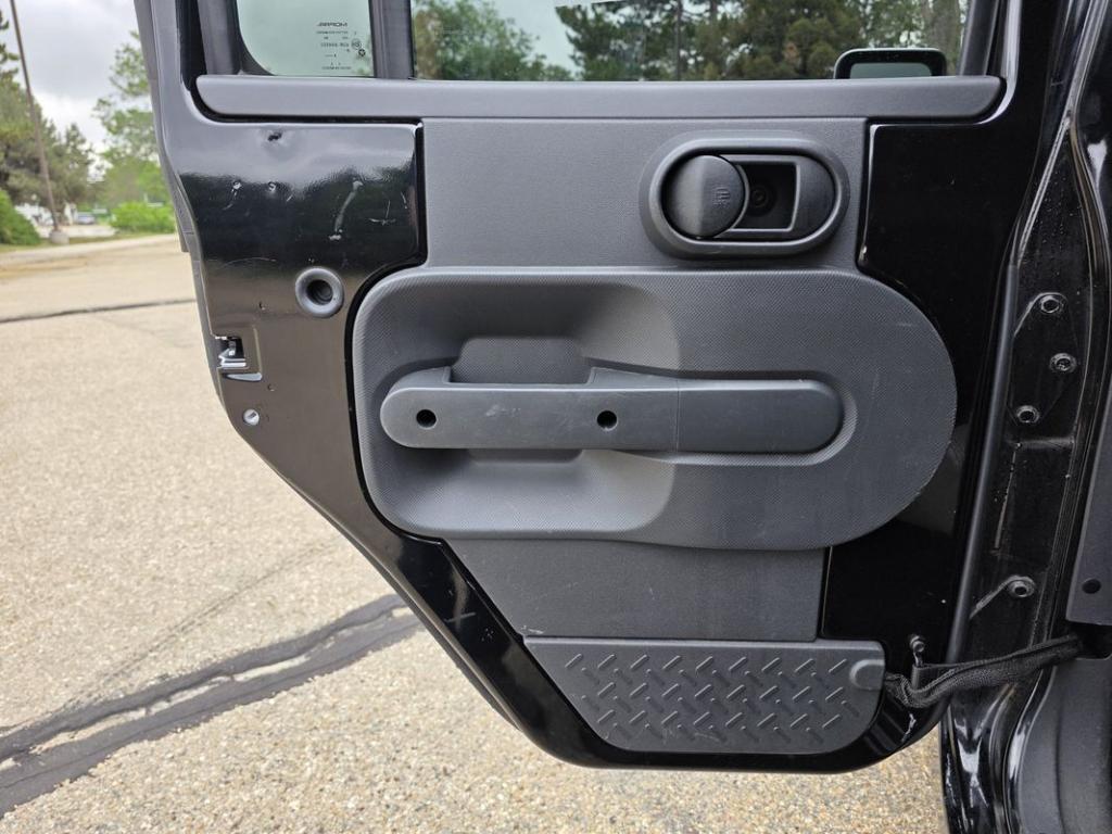used 2010 Jeep Wrangler Unlimited car, priced at $12,495