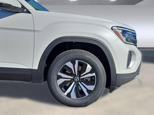 new 2026 Volkswagen Atlas car, priced at $41,401