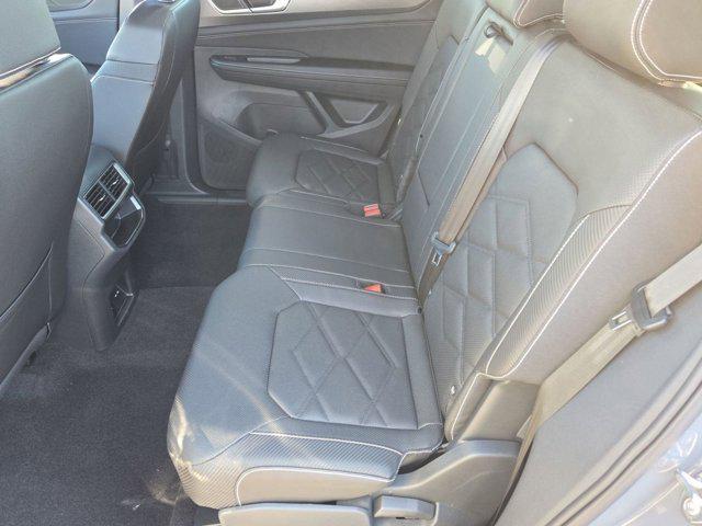 new 2026 Volkswagen Atlas Cross Sport car, priced at $47,062