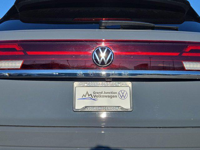 new 2026 Volkswagen Atlas Cross Sport car, priced at $47,062