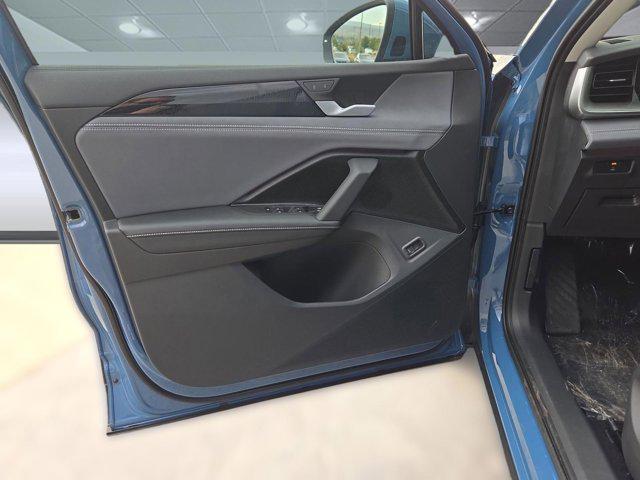 new 2025 Volkswagen Tiguan car, priced at $34,293