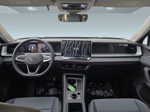 new 2025 Volkswagen Tiguan car, priced at $34,293